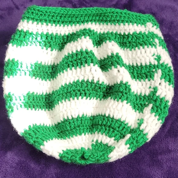 crochet hat - Picture 2 of 5